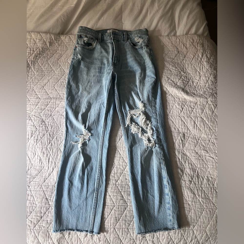 Abercrombie & Fitch Mom High Rise Distressed Jeans